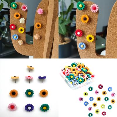 Ofis Araç Gereçleri – Düğmeler ve pimler