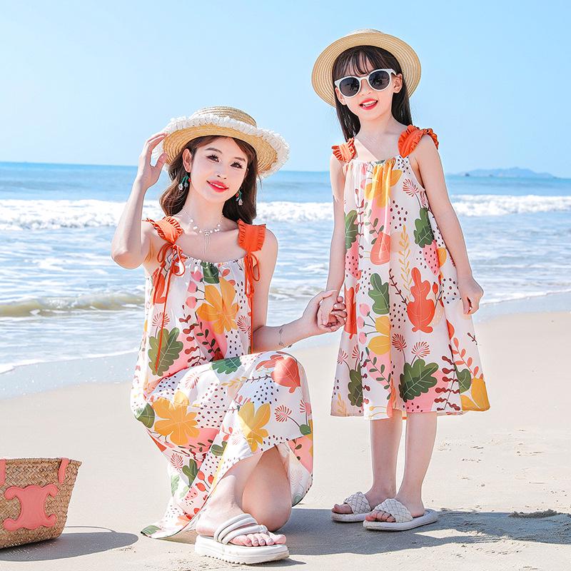 2025 Summer Family Matching Outfits: Parent-Child Medium-Length Casual Dress for 3-4 Member Families
