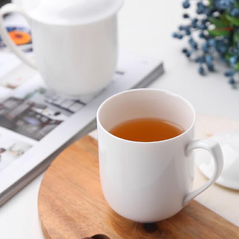 White Ceramic Mug with Lid