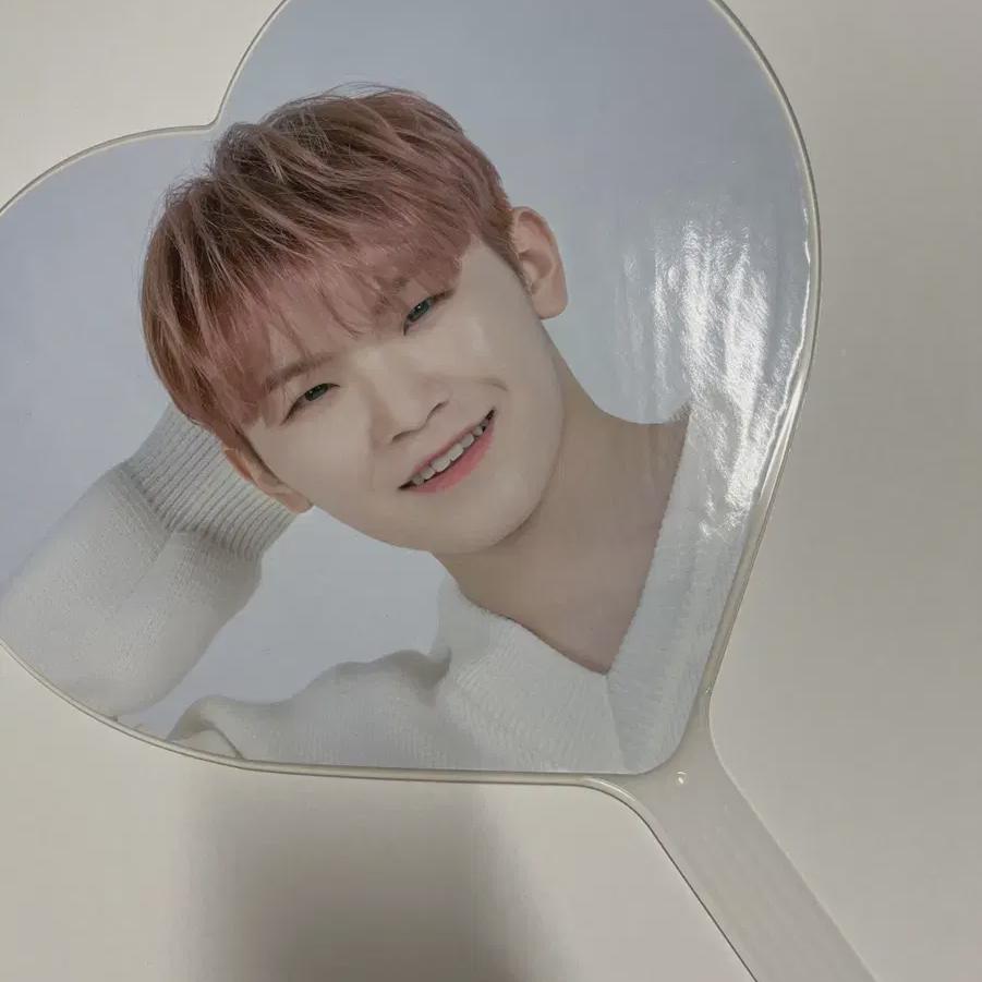 

Seventeen Woozi Caran Wuchiwa