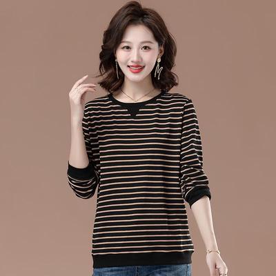 Oberteile – T-Shirts