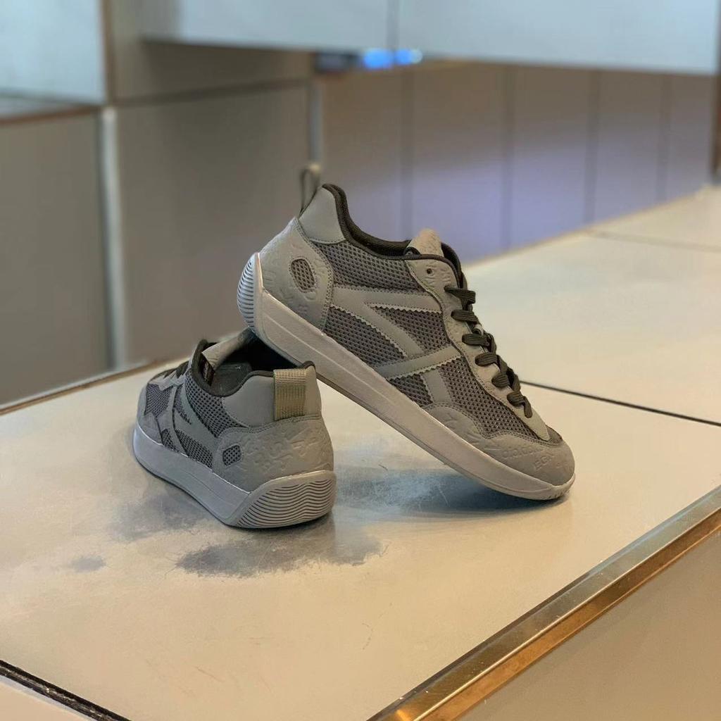 Frühling und Sommer Neue Herrenschuhe Modisch Weiche Sohle Leder Mesh-Nähte Atmungsaktiv Allround Bequem Lässig Trendig