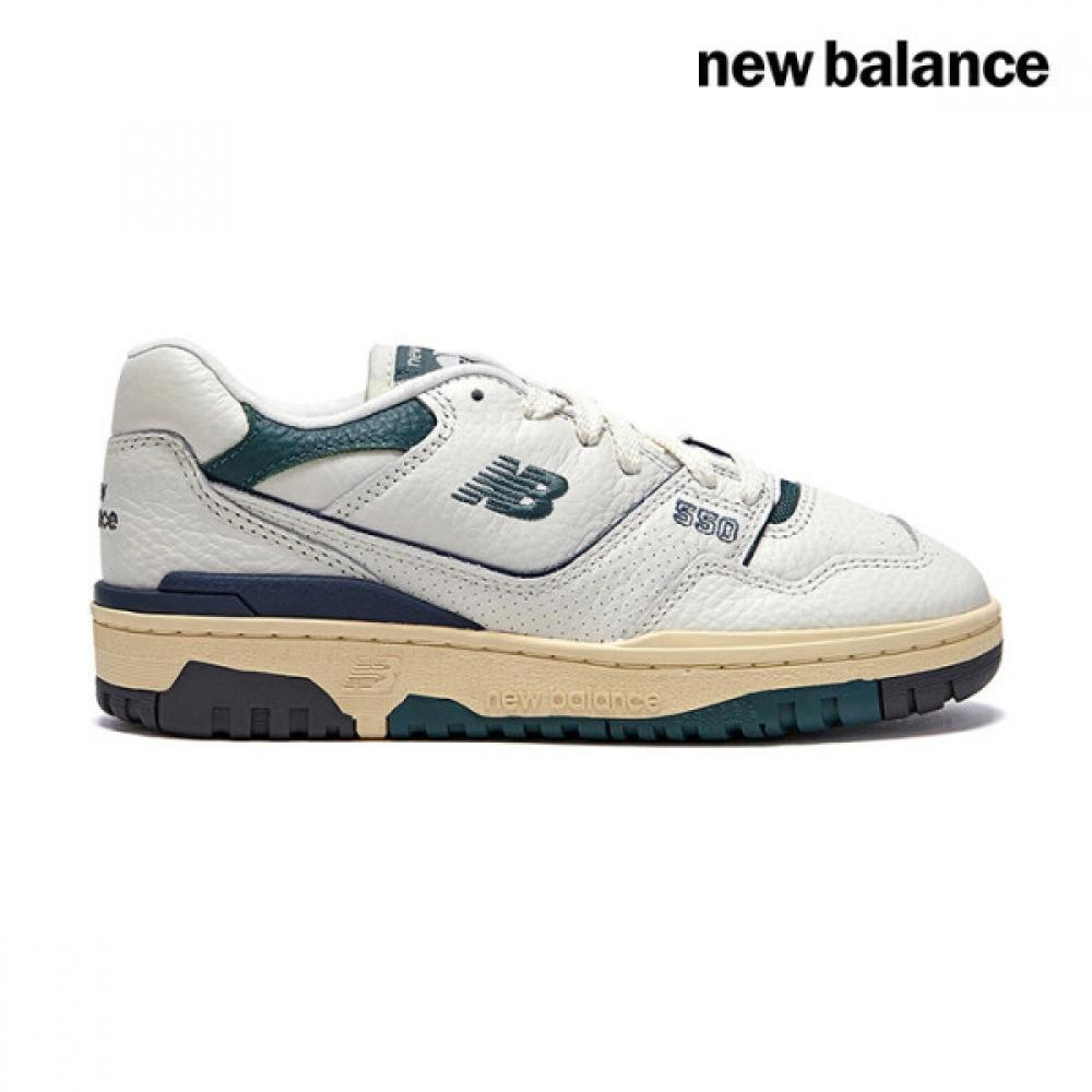 

New Balance Sneakers 550 230