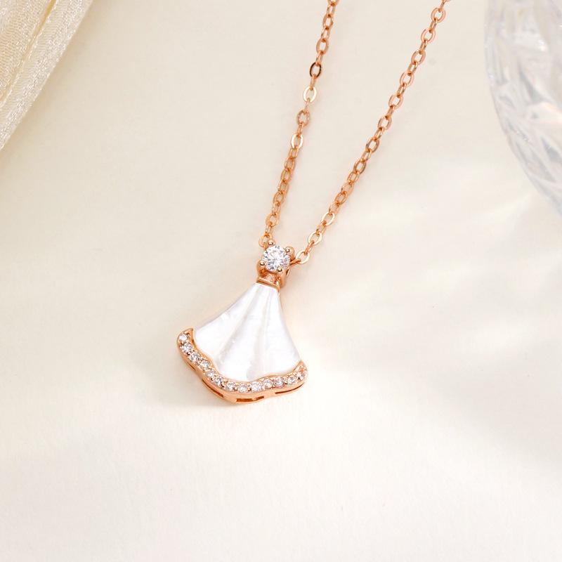 Women's Versatile Luxury S925 Sterling Silver Fan-Shaped White Mother-of-Pearl Necklace