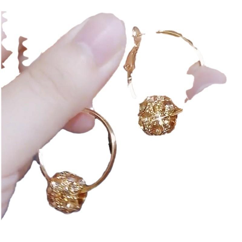 Temperament unique design sense diamond ball earrings women's niche fashion versatile new circle earrings trend earrings