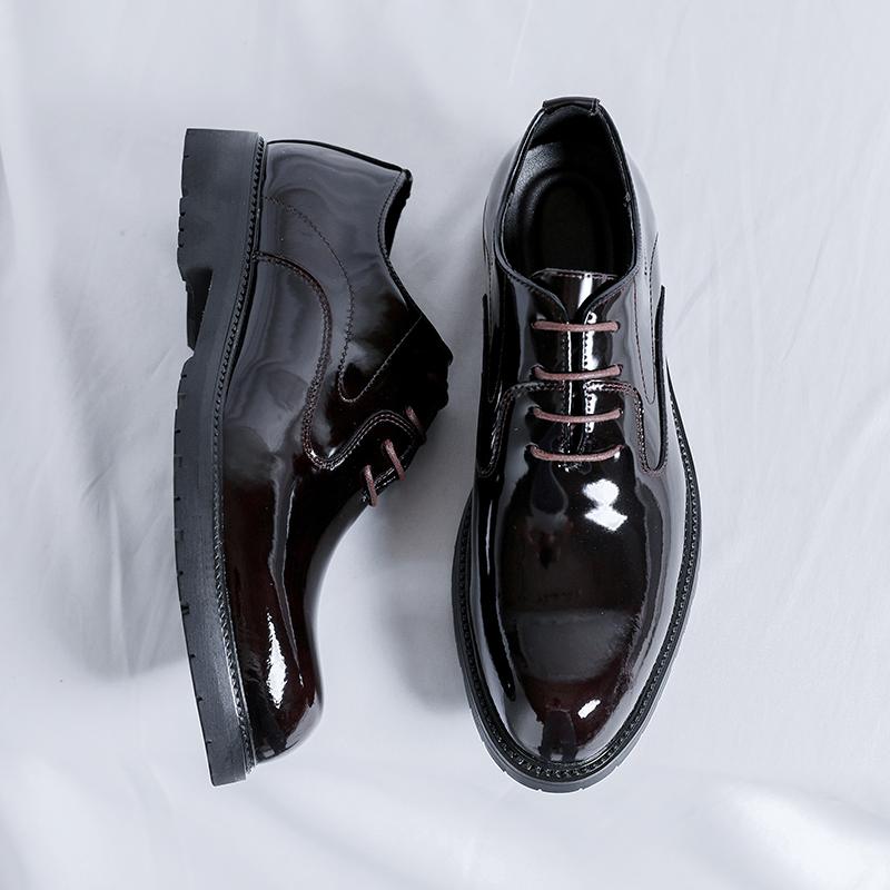 Hight Quality 2024 New British Style Business Casual Patent Leather Shoes For Men's Banquet Dress Black Hombre Classic Pointed