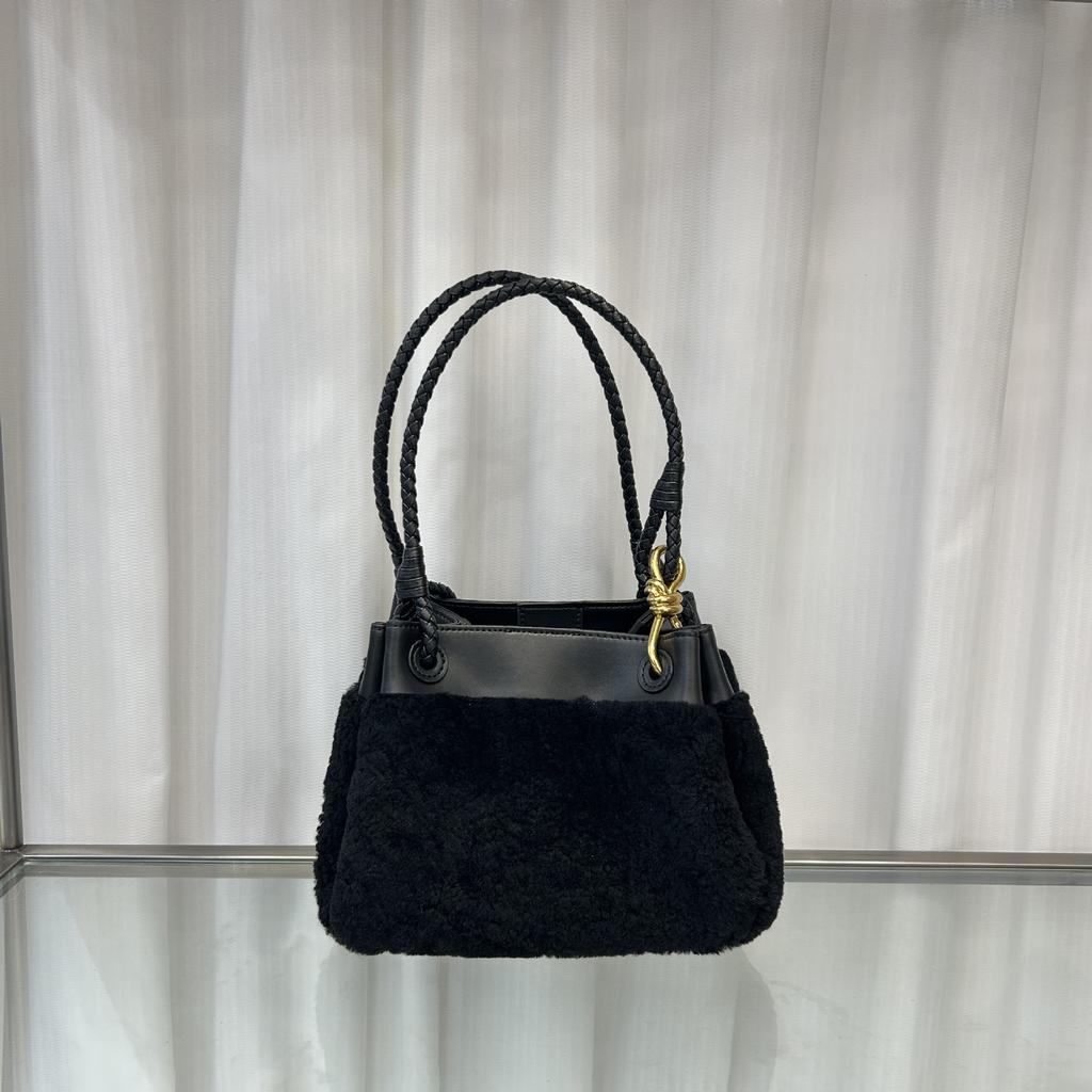 Outono e inverno nova bolsa de paraquedas de lã de cordeiro de mão nicho versátil bolsa de ombro mensageiro feminina bolsa balde de moda para o dia a dia