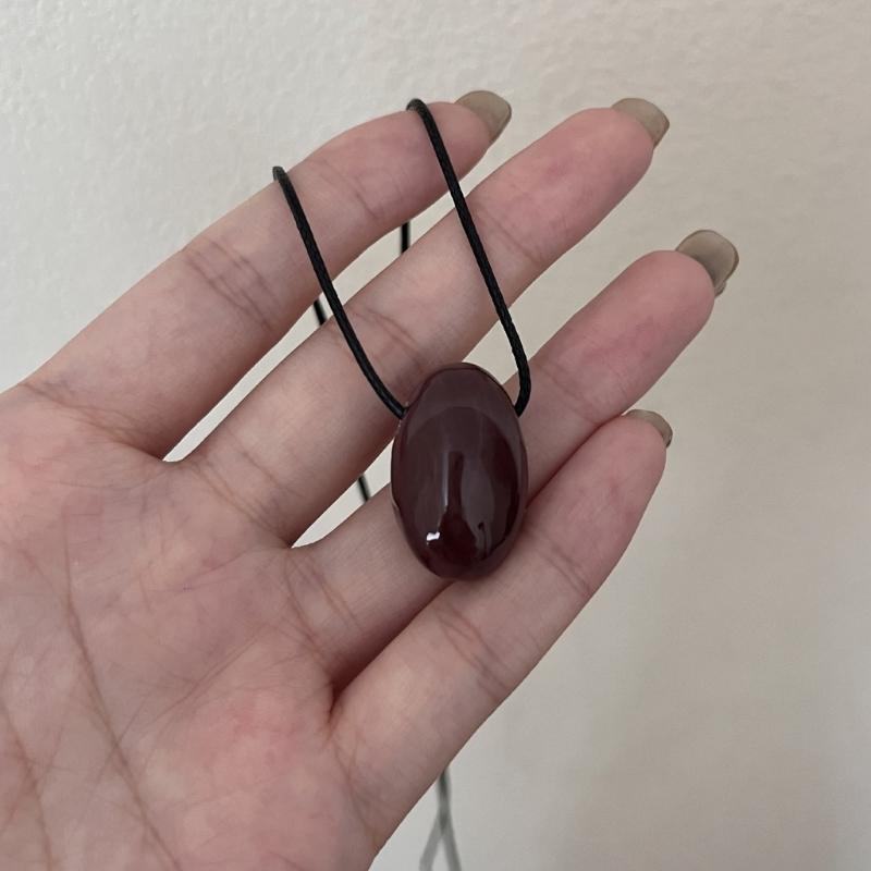 Fashionable Long Black Cord Sweater Chain Agate Sphere Long Necklace Unique Clavicle Chain Jewelry for Fashion Lover