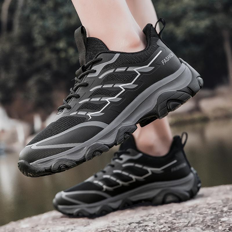 Outdoor Hiking Shoes Men Casual Breathable Soft Low-top Running Shoes Men Comfortable Lace-up Anti-slip Casual Sneakers Women