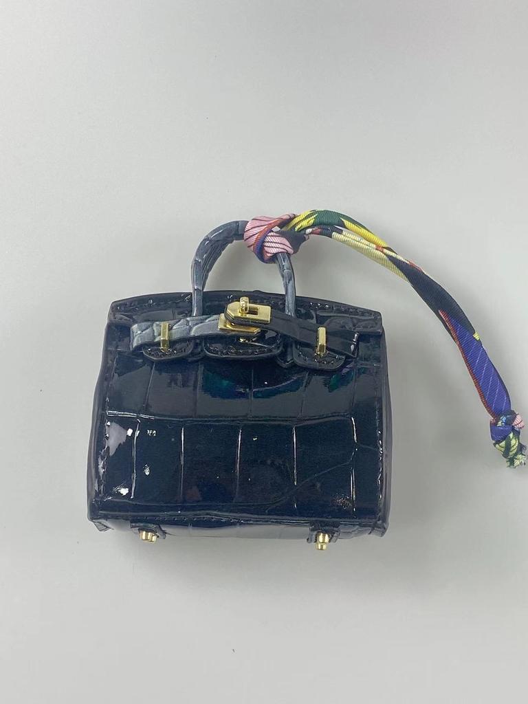 H Mini Platinum House Shaped Small Treasure Slant Hanging Small Pendant Creative Cute Earphone Bag Keychain