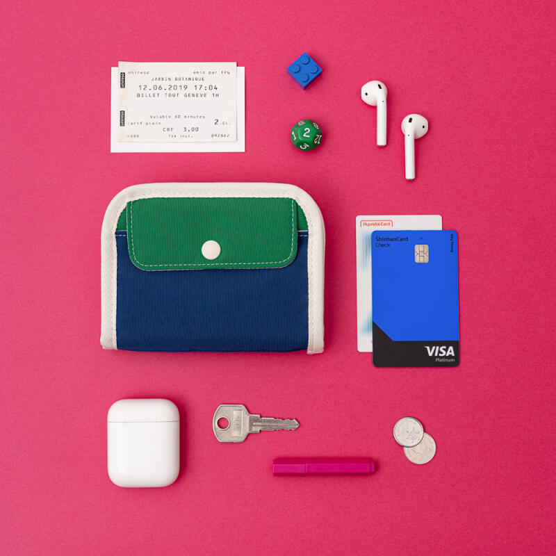 Comcomheal Stitch Wallet