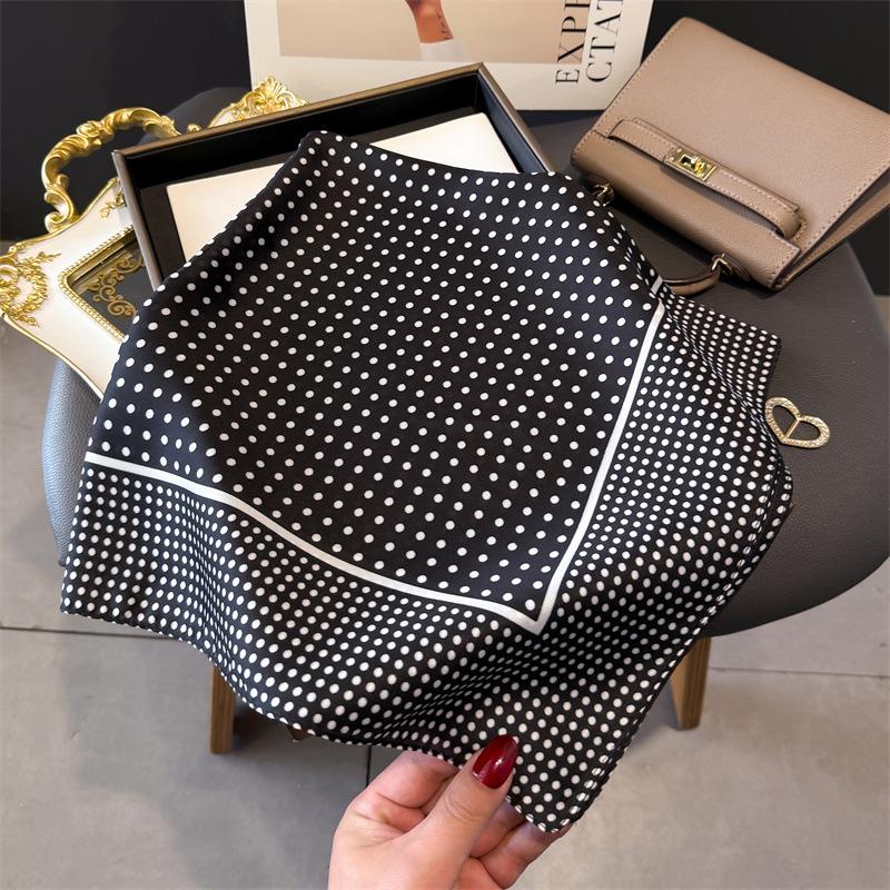 Korean Fashion Luxury Silk Scarfs Square Scarf Scarf Kerchief Popular Silk Scarves Bandanna Wraps Scarf Decoration Shawl