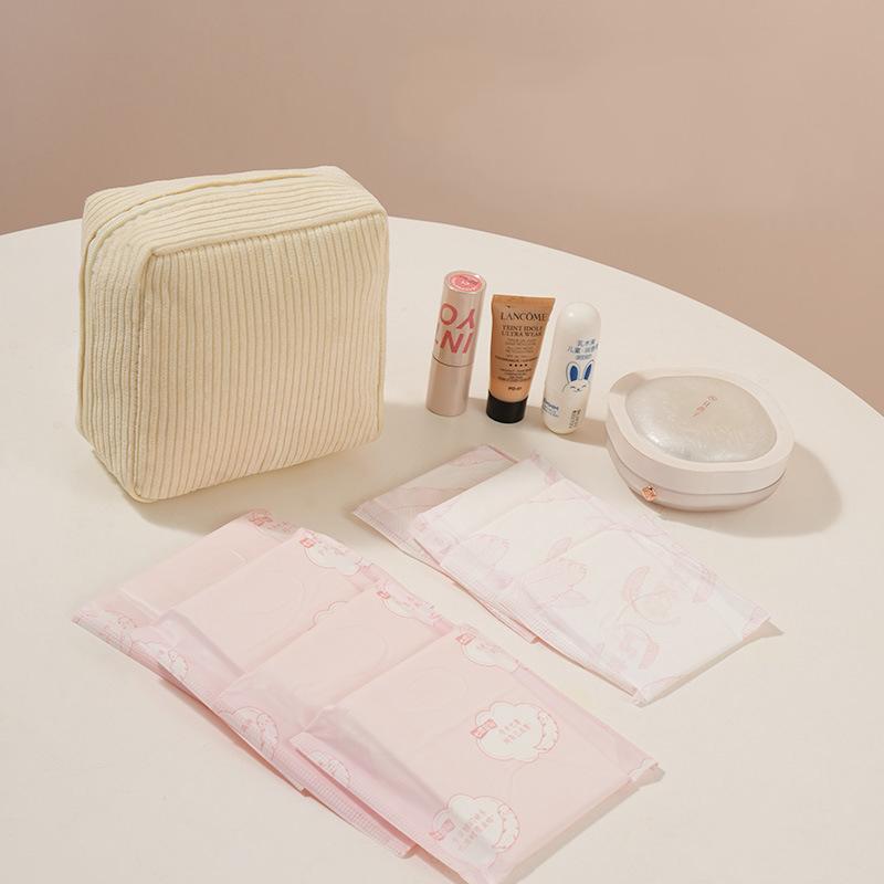 Portable Sanitary Towel Storage Bag Travel Mini Cosmetics Lipstick Organizer Bag Tampon Storage Bags Pads Pouch Makeup Organizer