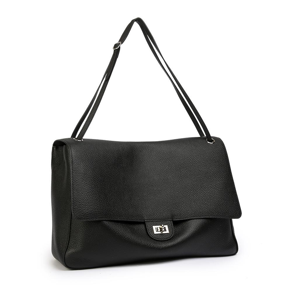 High-end and Elegant Single-shoulder Underarm Handbag Made of Genuine Leather, Women's Bag with A Flap Closure Casually