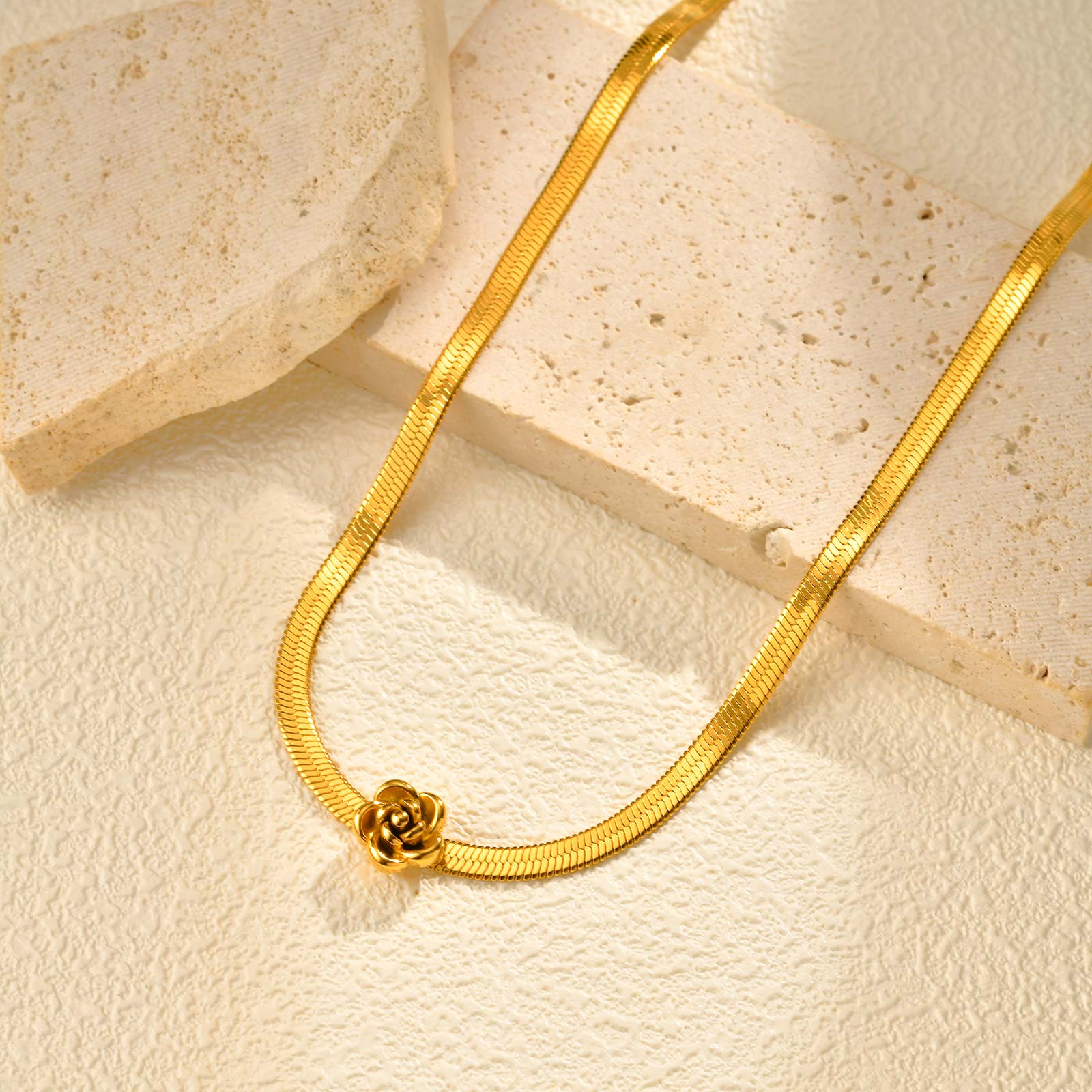 

Fashion Flower Choker Necklace for Women Girls,Stainless Steel Rose Blade Chain Necklace,Gold Plated Charm Jewelry Gift