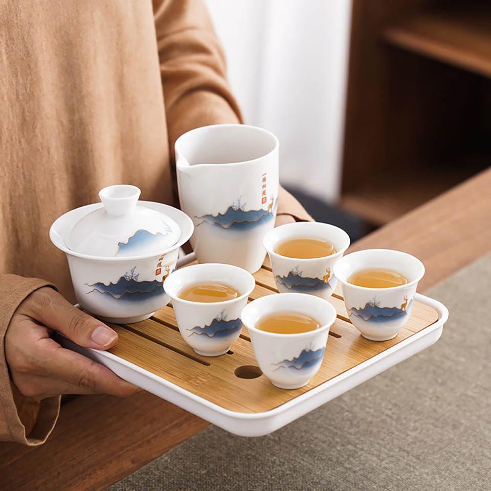 Ceramic Chinese Kung Fu Tea Set Portable Handmade Tea Pot With 4 Tea Cups Gaiwan Tea Tray Suitable For Travel Camping