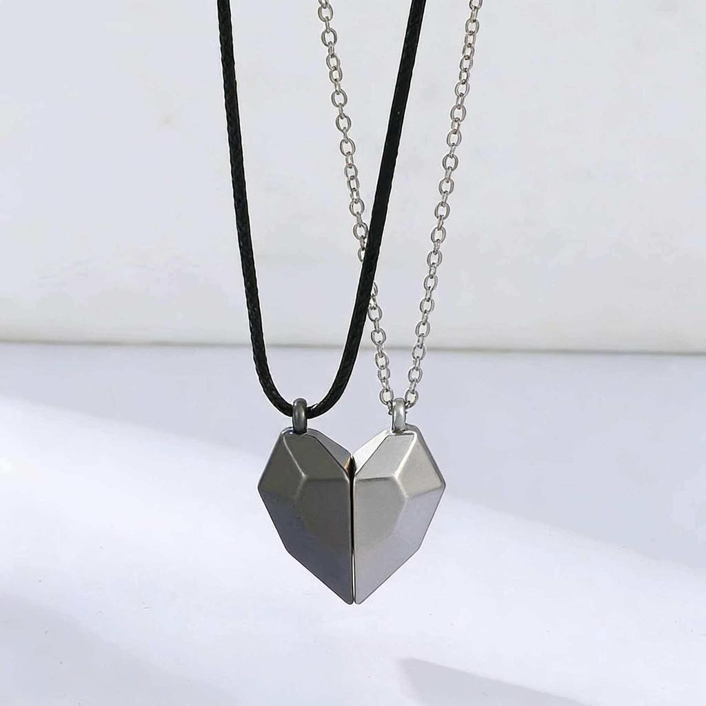 Magnetic Sun and Moon Couple Necklace – Stylish, Versatile Gift for Best Friends