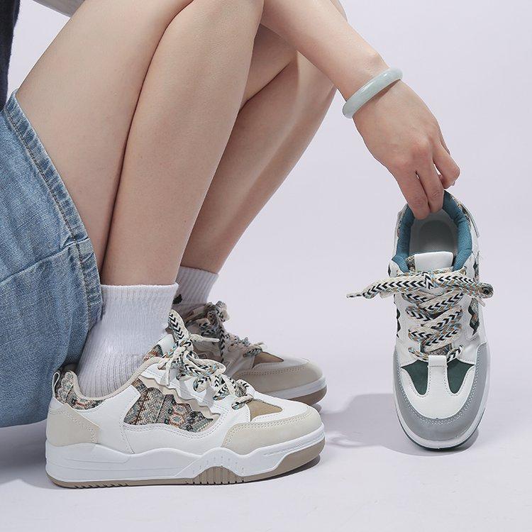 Baskets épaisses blanches pour femmes, chaussures à plateforme à la mode, chaussures de sport bohème à semelle épaisse