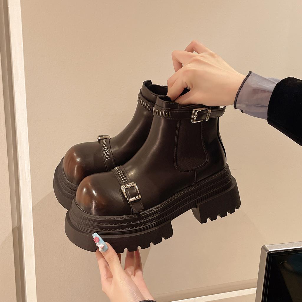 Martin Boots Women's 2025 Autumn and Winter New Big Head Colored Belt Buckle Chelsea Cigarette Boots Small Velvet Short Boots