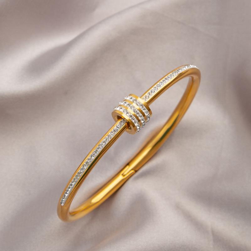 Leichter Luxus High-End Voll Diamant Titanstahl Armreif - Damen Modischer Temperament Schmuck