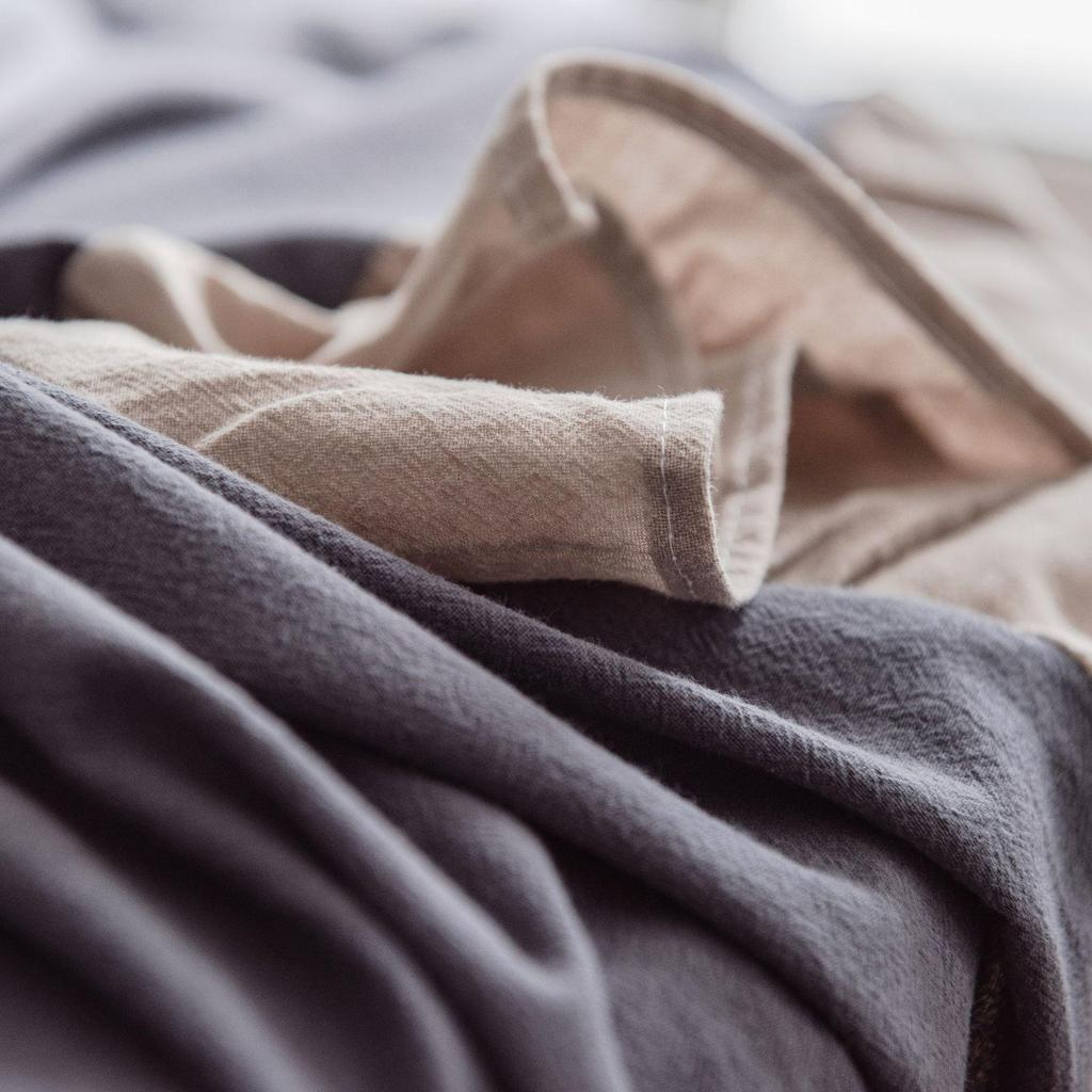 Imanqi Yun Grey Ruffle Washable Cotton Round Tablecloth