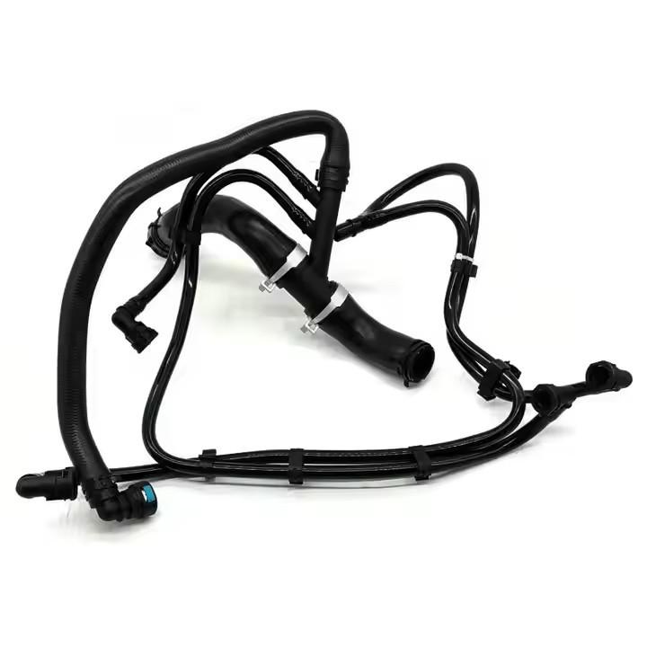 Upper Radiator Hose LR034637 for Land Rover Range Rover Sport/Discovery 5