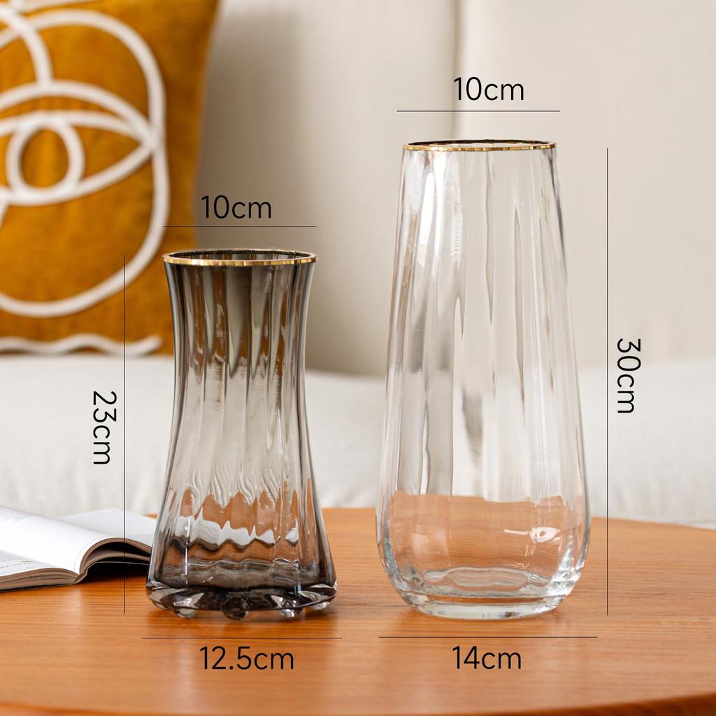 Elegant Small Glass Vase for Fresh Flowers - Perfect for Living Room or Dining Table Decor