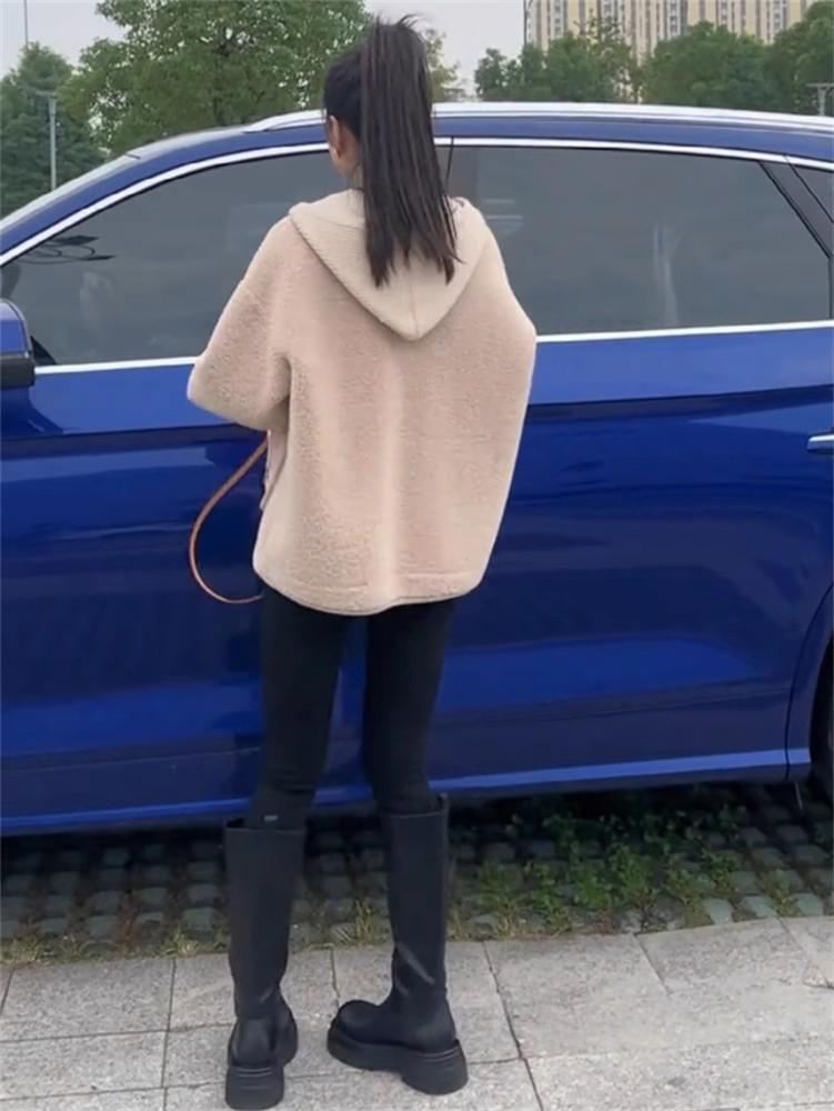 Women's Hooded Lamb Wool Coat 2024 - Casual Loose Fleece for Autumn and Winter