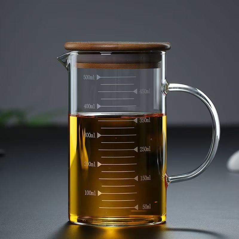 High-Temperature Resistant Glass Measuring Cup with Lid & Handle for Kitchen Baking
