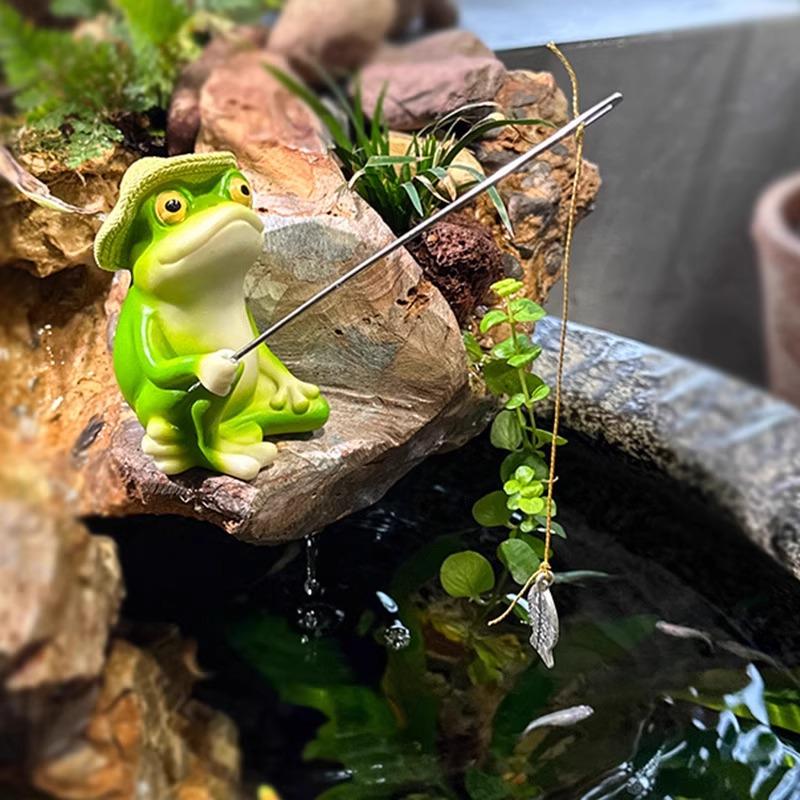 Venkovní zahradní pryskyřičná žába rybařící ozdoba - Dekorace pro jezírko a skalku