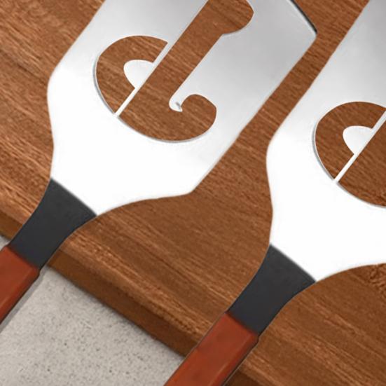 Grilovací obracečka s dřevěnou rukojetí Nerezová obracečka na hamburgerové placičky Profesionální dutá obracečka snižující zbytky tuku na placičky slaninu