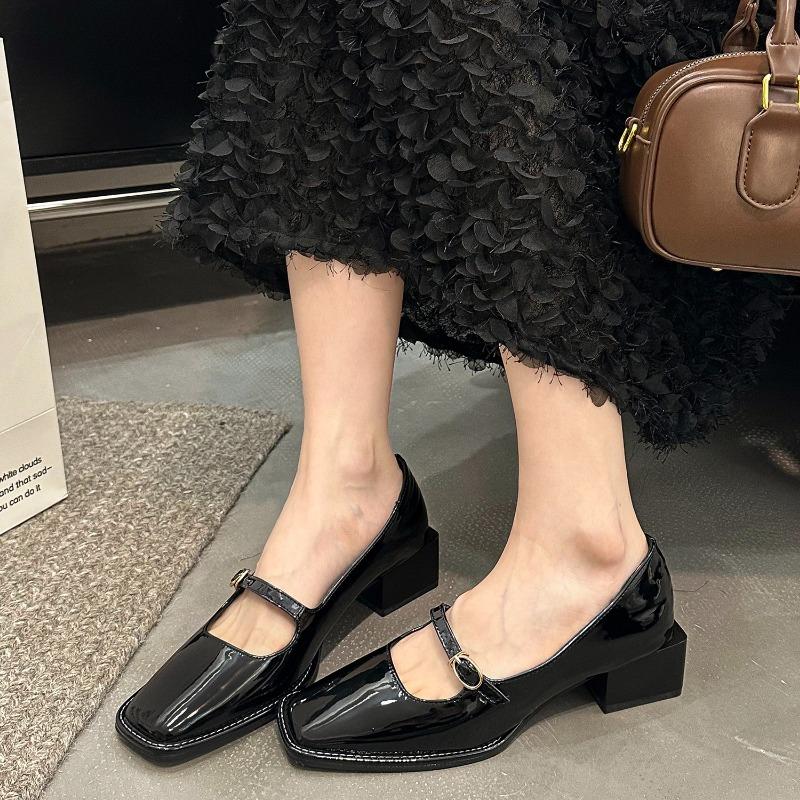 Women's Low Heel Shoes Spring New Square Head Shallow Mouth Metal Chain Anti-slip Wear-resistant Low-top Shoes