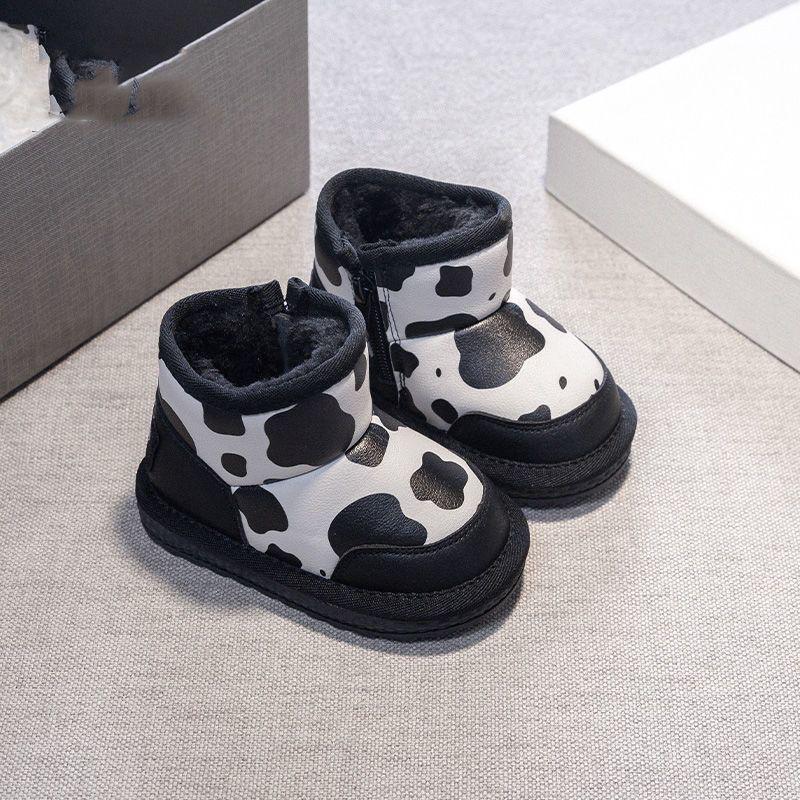 

New 2025 Toddler Snow Boots, Winter Leopard & Cow Print for Ages 1-3, Thickened Walking Shoes Size 18: Inner length approx. 13.5cm