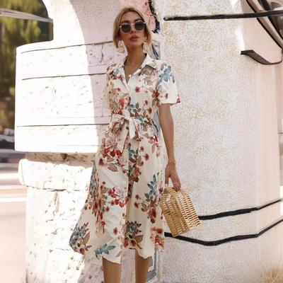 Damen Sommerkleid mit einreihigem Print und kurzen Ärmeln