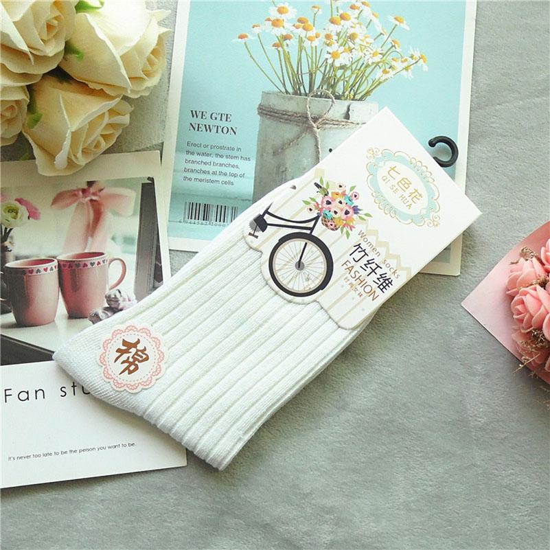 3 Paar Qualitäts-Bambusfaser Damen Socken Atmungsaktiv Deodorant Baumwollsocken Damenmode Bonbonfarbe Mittelrohrsocken Calcetines