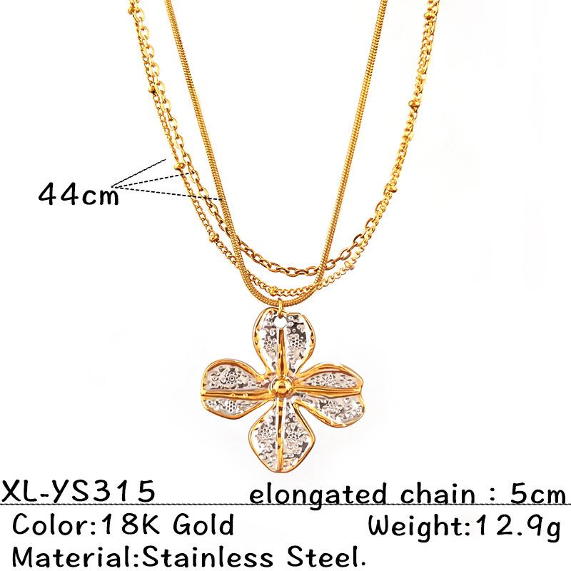 Two Tone Flower Pendant Titanium Steel Necklace Minimalist Design Versatile Fashion Jewelry