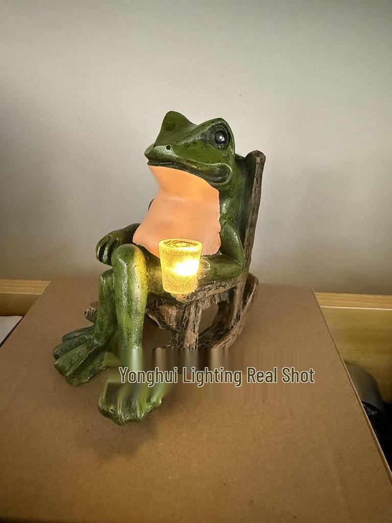 Solar-Powered Decorative Frog Lamp for Garden, Balcony & Courtyard