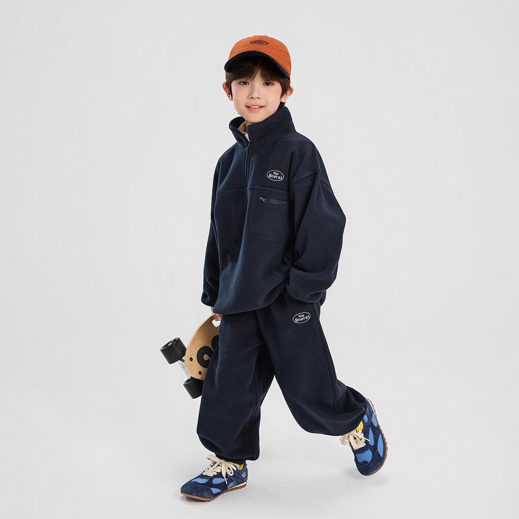 Chłopięcy zimowy zestaw 2025 puszysty sweter i spodnie polarowe