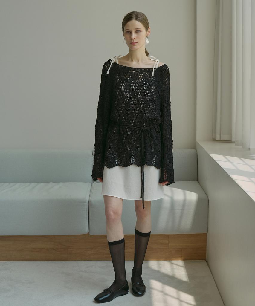 VLETI Contrast Neck Raglan Wave Trim Knit & Waist Strin (Black)