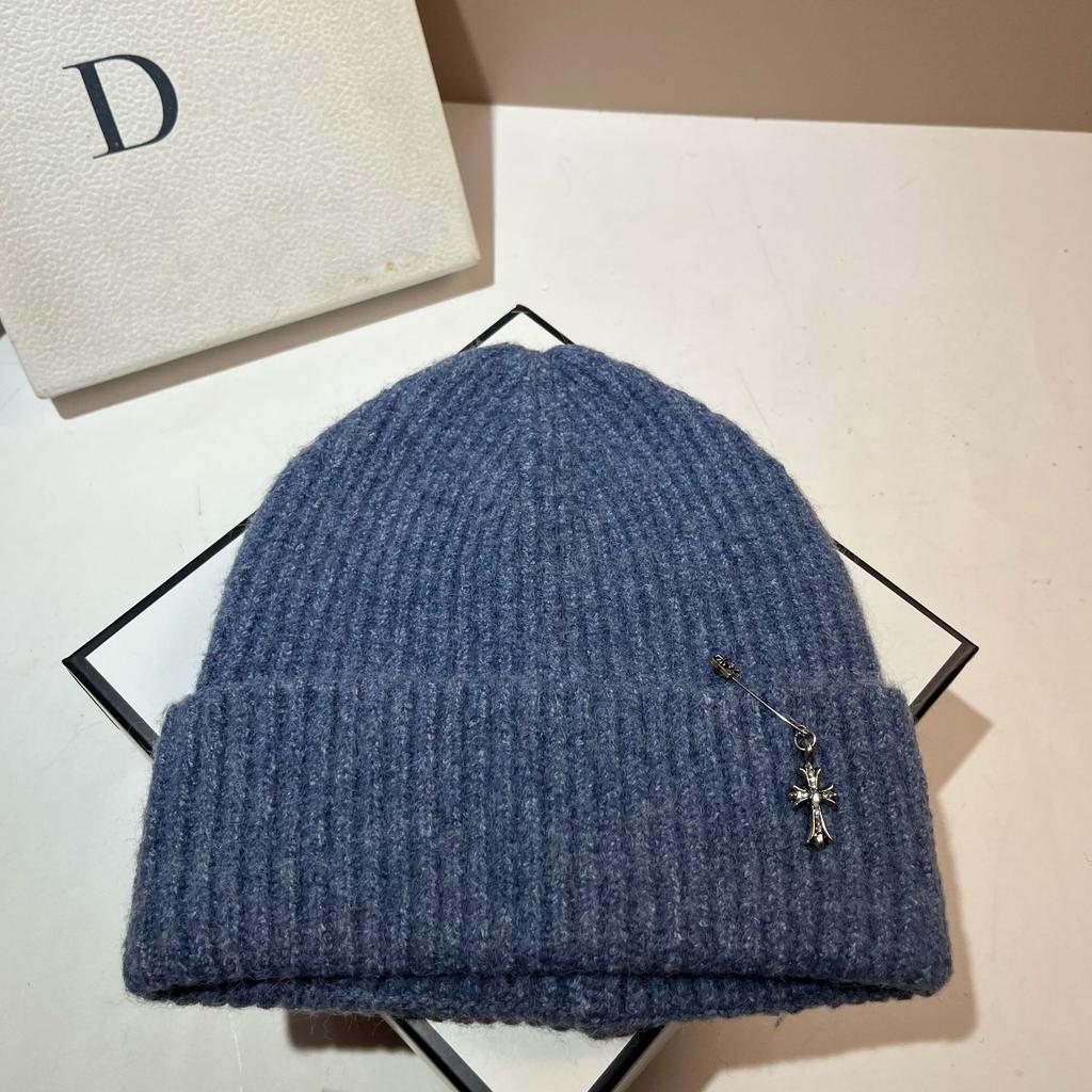 Youth Street Versatile Knitted Hat Cross Pin Personality Men'S And Women'S Warm Wool Hat Trend