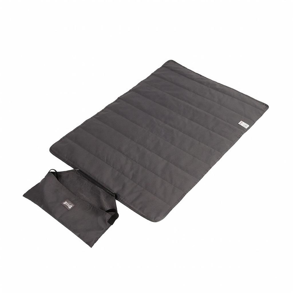 Travel Dog Mat with Zippered Fold Construction Long-Lasting for Camping