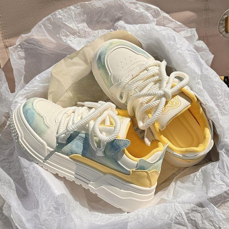 Thick-soled White Sneakers for Women, New Spring/Autumn 2025, Versatile Student Soft-soled Board Shoes, Casual Sneaker Shoes