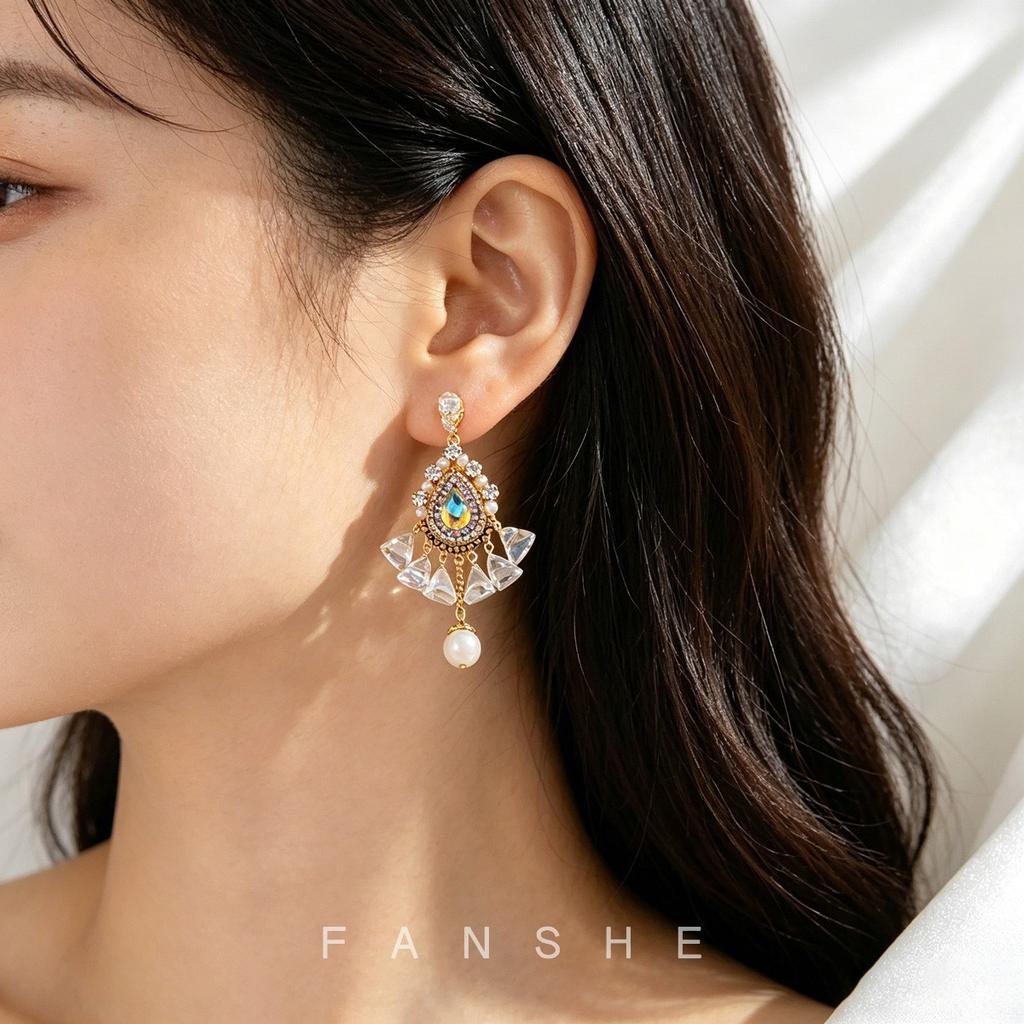 Light Luxury, Extravagance, Heavy Industry, Water Drop Earrings, Handmade Crystal Tassel Earrings, Korean Retro High-end Ethnic Style Earrings.
