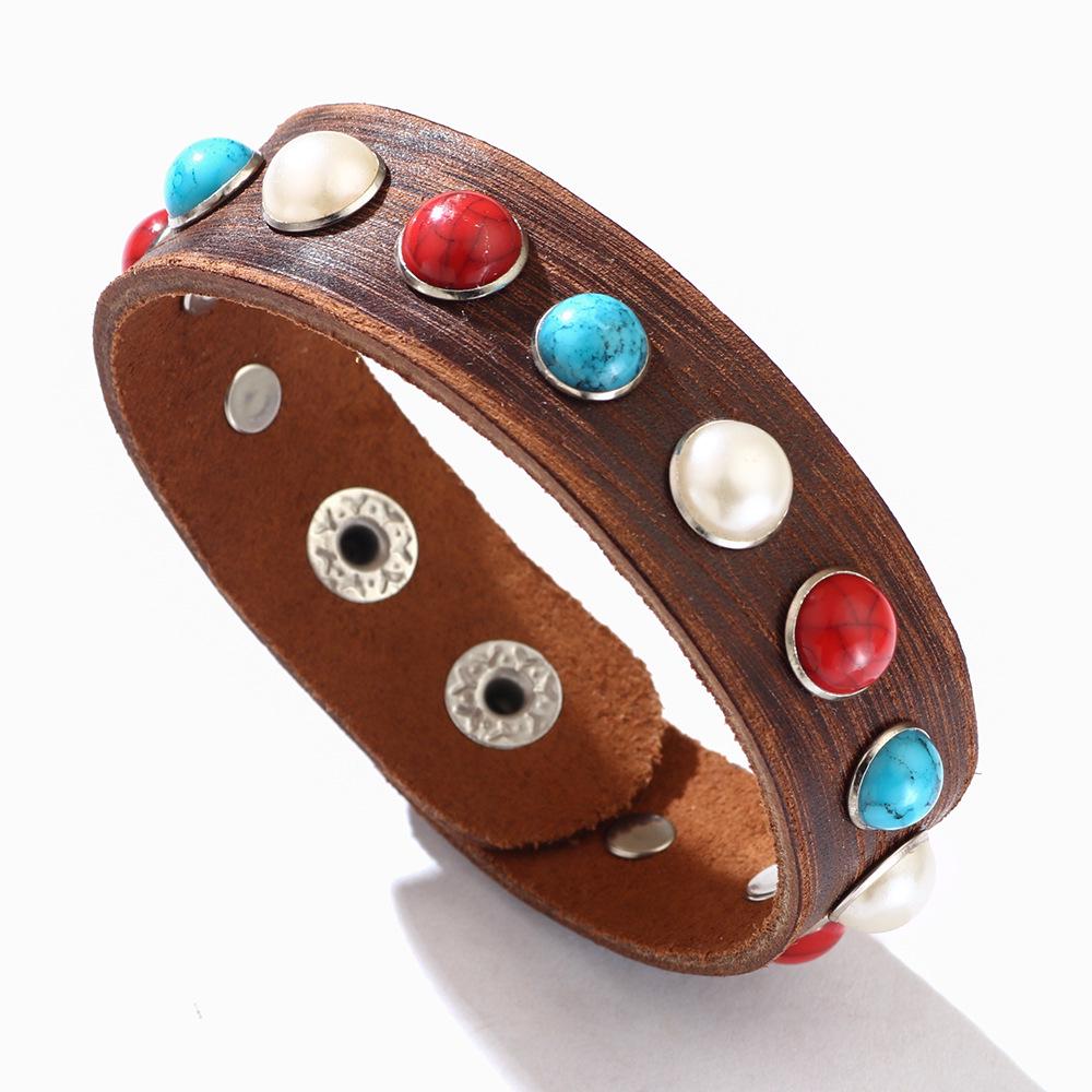 

Европейская и американская мода Браслет из натуральной кожи с инкрустациями из бирюзы и белого жемчуга - Элегантный женский аксессуар кофейный