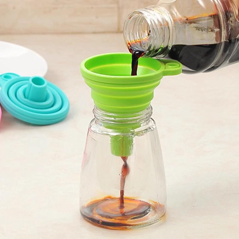 Silicone Collapsible Funnel Food Grade Material Space Saving Design For Kitchen Liquid Transfer Pouring Oil Water Sauce
