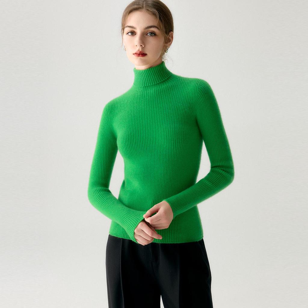 Women's Slim-Fit High-Neck Cashmere Sweater: Seamless, Solid Color, Figure-Flattering Knit.