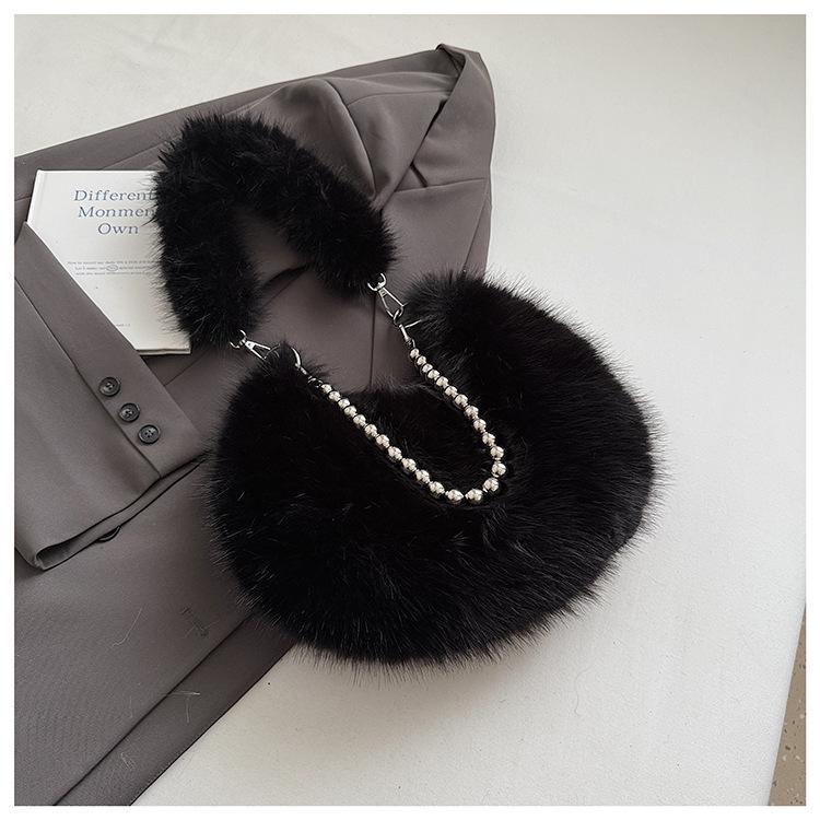 

Зарубежная плюшевая сумка-тоут женская 2025 новая трендовая корейская версия большая вместительная сумка через плечо милая пушистая сумка-мессенджер чёрный