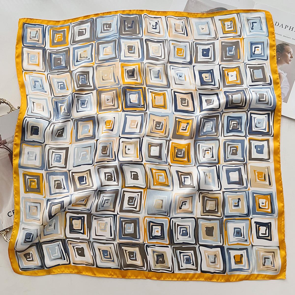 

Литературный Геометрический Квадратный Тренд Сочетания Цветов Принт Маленький Квадратный Шарф Темпераментный Многофункциональный Платок Зарубежный Стиль Шелковый Шарф 66cm