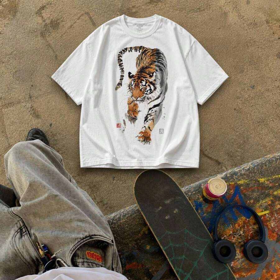 Men Chinese Ink Wash Streetwear Tops 1Pc Oversized Short Sleeve Vintage Oriental Tiger Hu Character Calligraphy Graphic Print Casual Tees