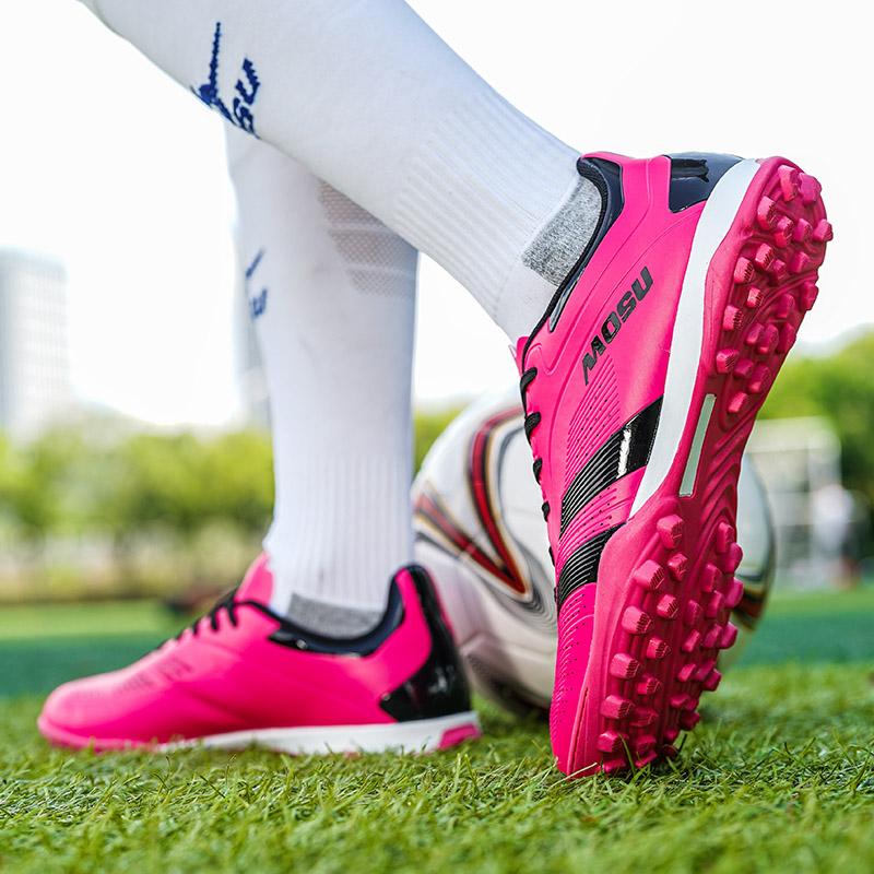 Hot Sale Black Red Football Shoes Men Soccer Cleats Outdoor Training Football Sneakers For Men Non-Slip FG/TF Men's Soccer Boot